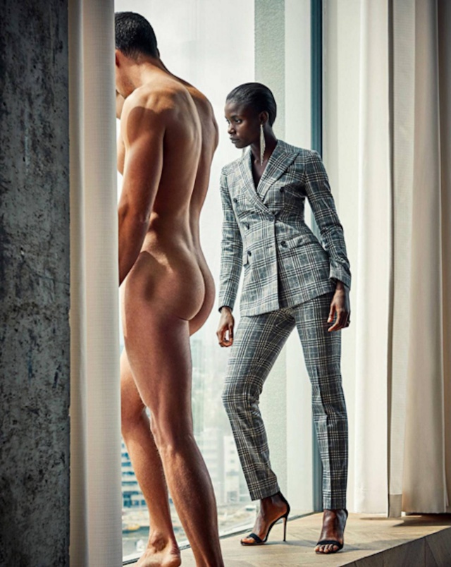 Mujeres en traje y hombres desnudos: la campaña que da la vuelta al machismo en publicidad