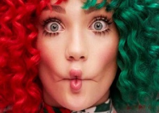 Sia vuelve en noviembre con su disco de Navidad, ¡esta es su portada!