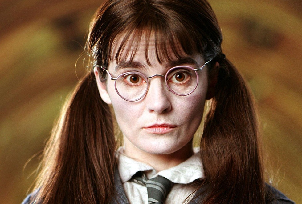 ¿Te acuerdas de Myrtle la Llorona de Harry Potter? Mira cómo está ahora