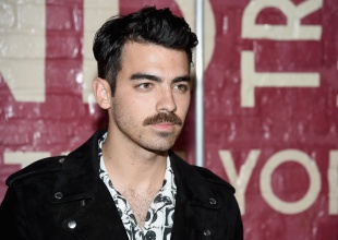 El look de Joe Jonas es mucho mejor en DNCE que en sus etapas anteriores