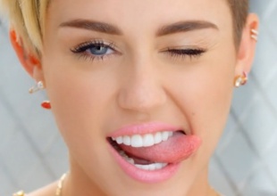 Miley Cyrus lleva a ‘La Voz’ a Ágatha Ruiz de la Prada el día antes de su cumple