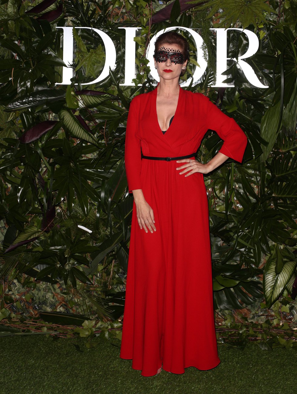 Imposible quitarse de la cabeza la sensual mascarada de Dior en Madrid (repleta de vips)