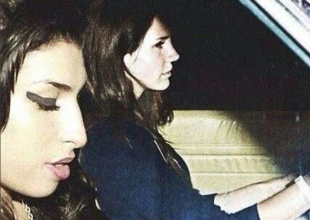 Esta foto de Lana del Rey junto a Amy Winehouse la ha liado entre sus seguidores