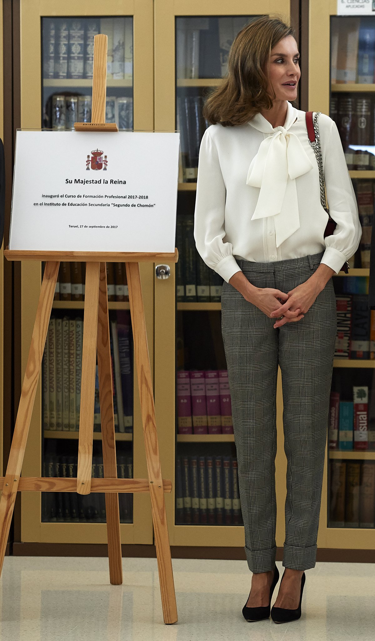 Estos son los 10 estilismos de la reina Letizia que nos han impactado en 2017