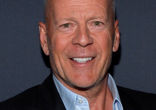 No darás crédito cuando descubras a la manicurista de Bruce Willis