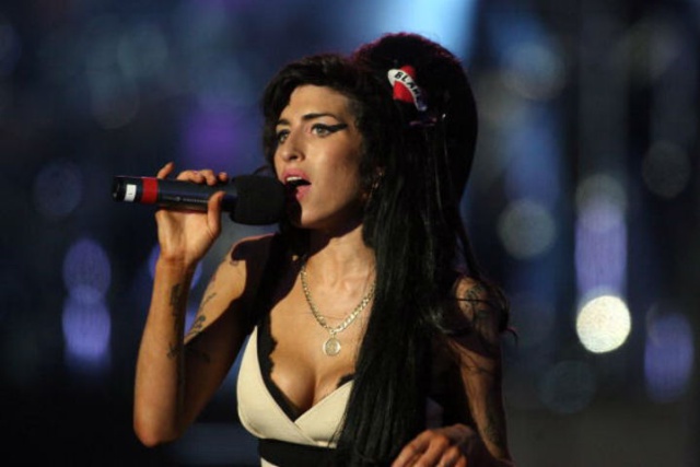 Escucha la canción inédita de Amy Winehouse