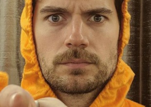 7 Fotos de Henry Cavill para despedirnos del bigote más caro del cine