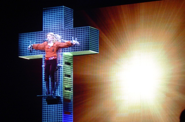 El día que Madonna o Lady Gaga se enfrentaron a la Iglesia | Música | LOS40