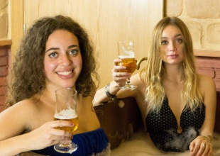 Así es el primer Spa de cerveza de España y lo está petando