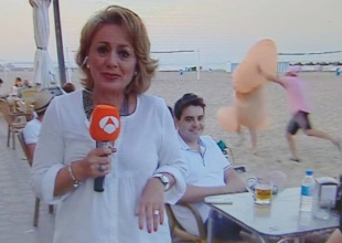 Un pene gigante se cuela en el informativo de Antena 3