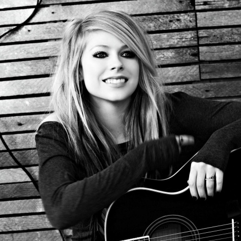 Ahora sí que sí: Avril Lavigne vuelve en septiembre
