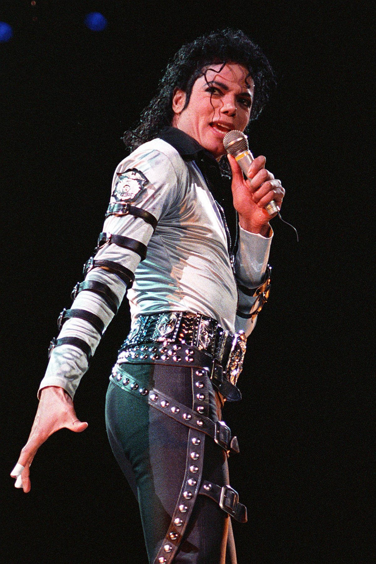 Michael Jackson salva a un fan de caer al vacío