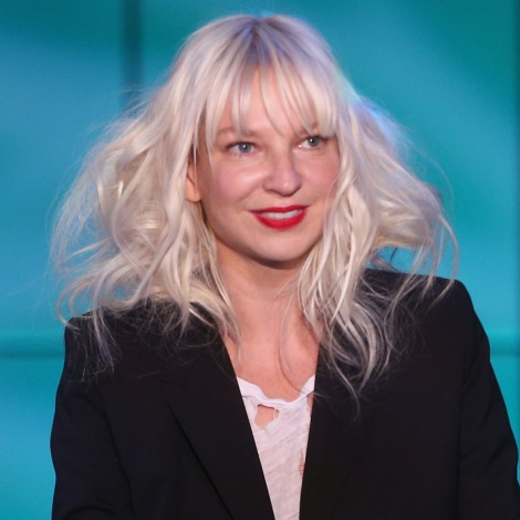El inspirador mensaje de Sia tras ocho años de sobriedad