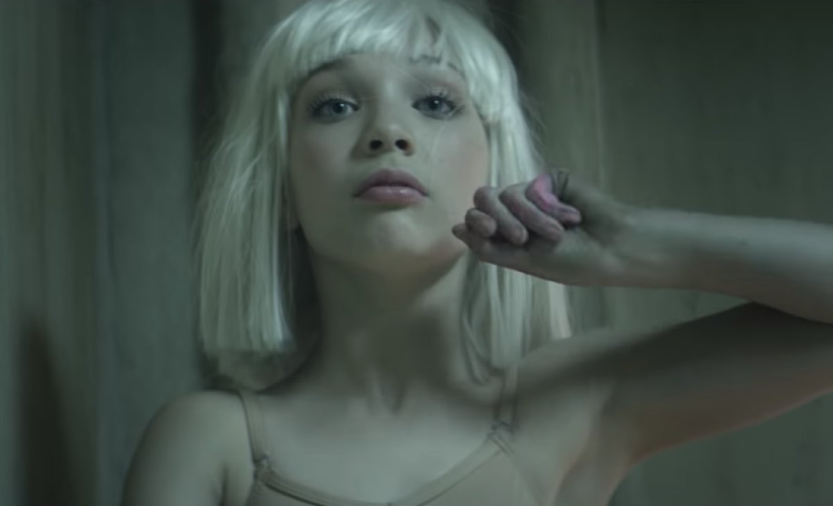 La pequeña bailarina de Sia ya no es tan pequeña