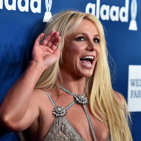 Britney Spears y Justin Bieber, acusados de robo