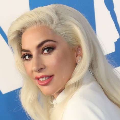 ¿Será capaz Lady Gaga de conseguir el triplete con Shallow?