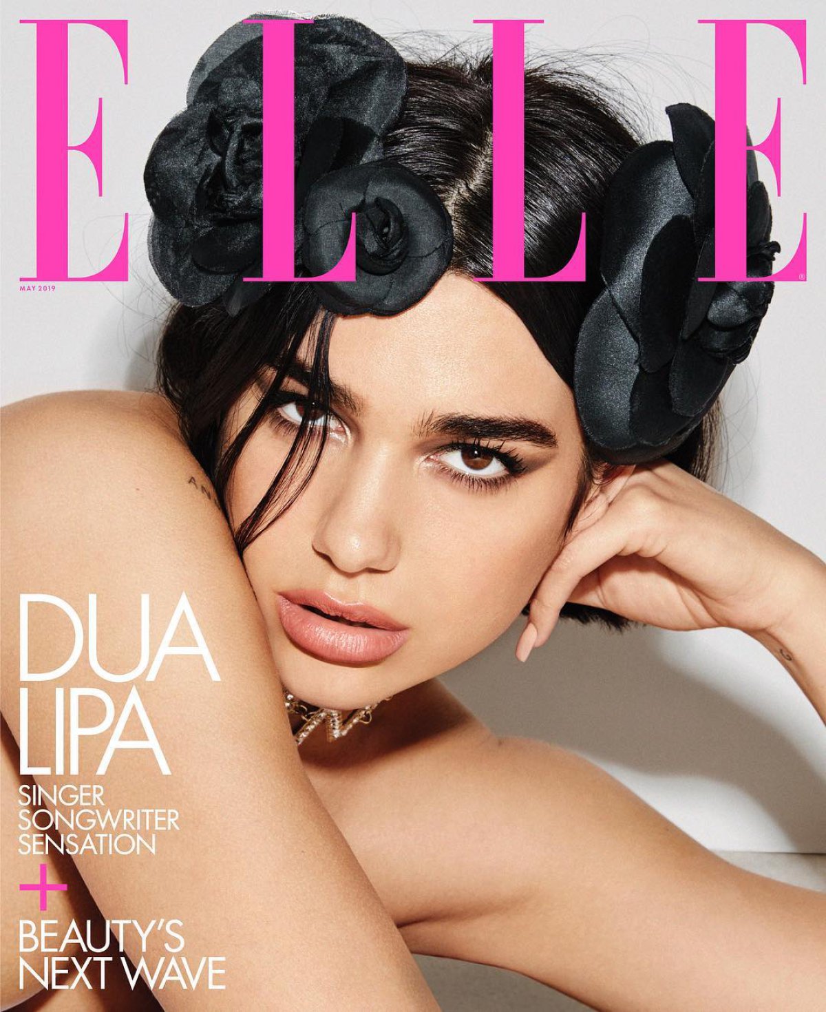 Dua Lipa protagoniza la nueva portada de ELLE y habla de su pasado, el feminismo y el bullying