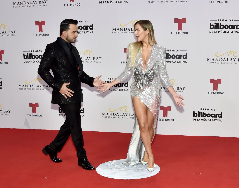 Luis Fonsi se puso sexy delante de su mujer, Águeda López.