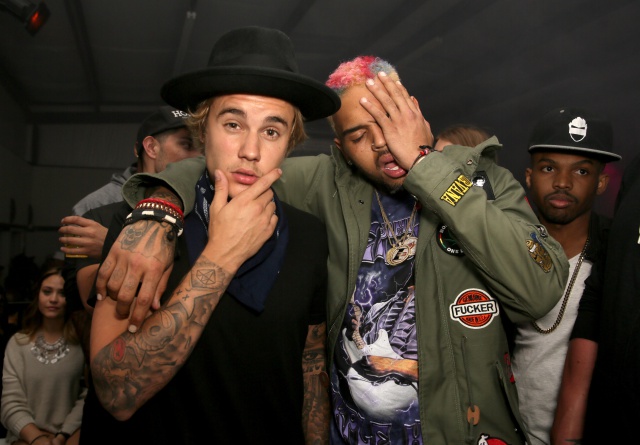 Justin Bieber compara a Chris Brown con Michael Jackson y Tupac