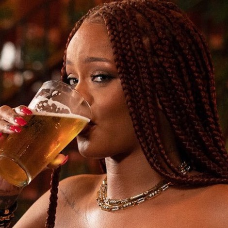 Rihanna, en su entrevista más alocada (y con más alcohol)
