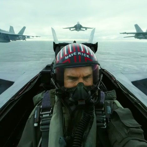 Tom Cruise presenta por sorpresa el primer tráiler de Top Gun: Maverick