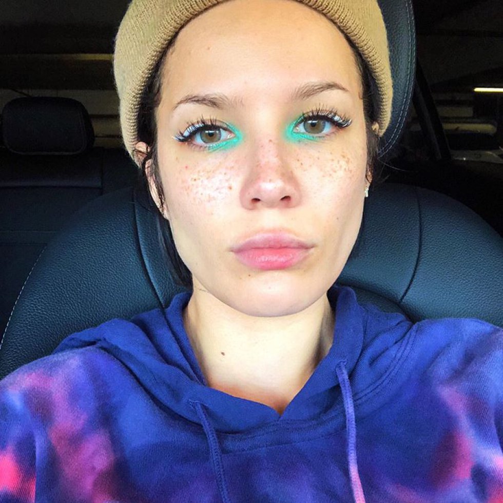 Halsey and your eye shadow to what ‘Euphoria’, very present in his latest album Halsey and your eye shadow to what ‘Euphoria’, very present in his latest album