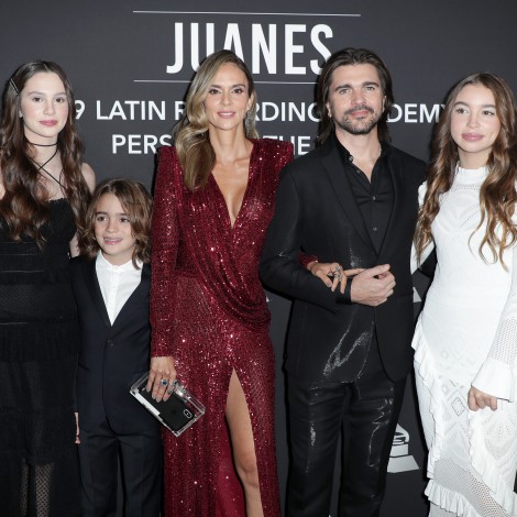 Juanes, emocionado en el homenaje que le hacen Rosalía, Alejandro Sanz y muchos más