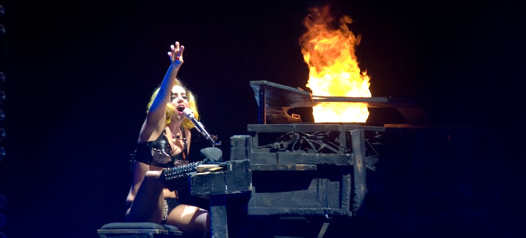 ‘The Fame Monster’, la culminación como icono pop de Lady Gaga, cumple 10 años
