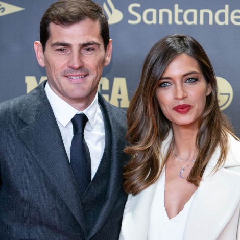 Sara Carbonero e Iker Casillas presentan al nuevo miembro de la familia