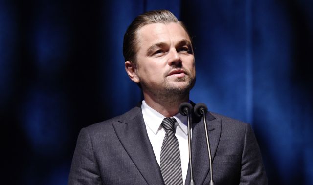 Leonardo DiCaprio salva a un hombre de morir ahogado