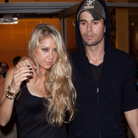 Enrique Iglesias y Anna Kournikova: Por fin nos muestran a su nuevo bebé…una niña