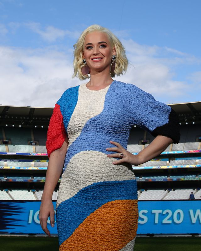 Katy Perry hace su primera aparición pública embarazada
