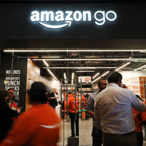 La tecnología Amazon Go se estrenaría en otras tiendas