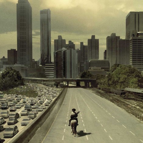 La escalofriante foto de las carreteras de Atlanta que replica el póster de ‘The Walking Dead’
