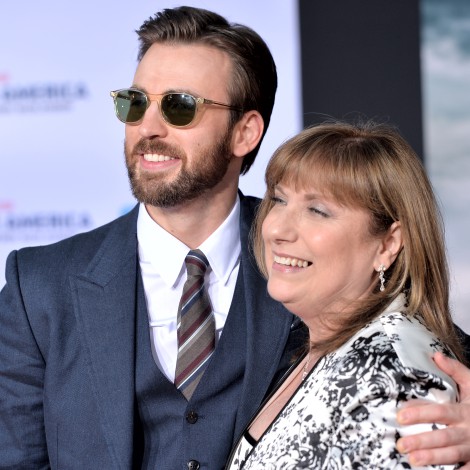 Chris Evans es el Capitán América gracias a su madre