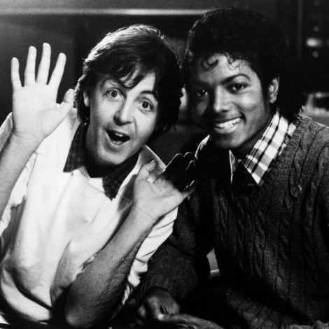 La foto de Michael Jackson y Paul McCartney fregando platos que necesitas ver