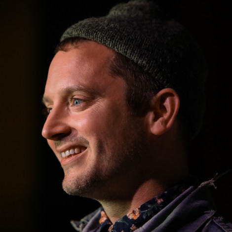 Elijah Wood visita la isla de una fan en Animal Crossing: New Horizons y se vuelve viral