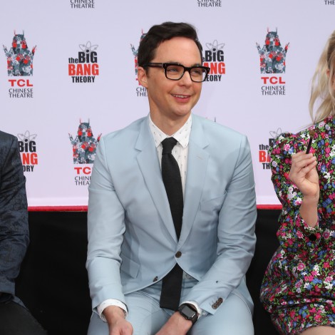 Jim Parsons (‘The Big Bang Theory’) sorprende con un nuevo look rubio
