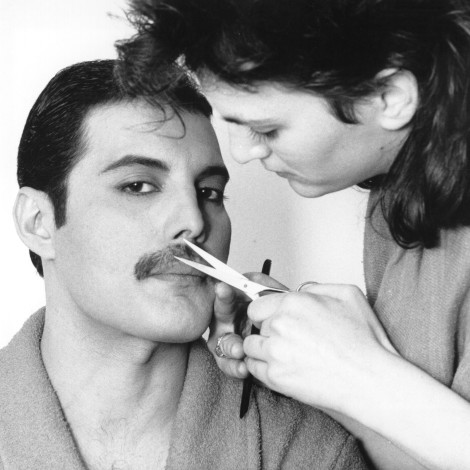 La historia del bigote más famoso de la música: el de Freddie Mercury