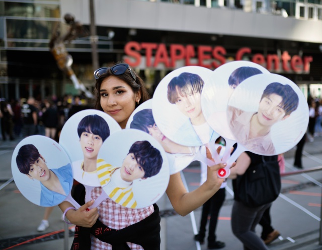 Los fans del K-Pop lanzan un claro mensaje: NO al racismo, SÍ a los derechos humanos