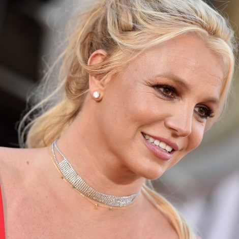 Britney Spears comparte sus problemas con el acné y los productos faciales