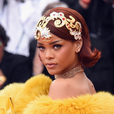 Rihanna se avergüenza de uno de sus vestidos más espectaculares de la Gala MET