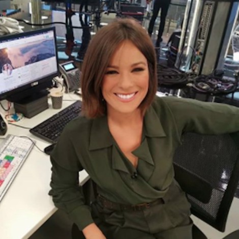 La presentadora de 'El Tiempo de Antena 3' se vuelve viral por presentar 