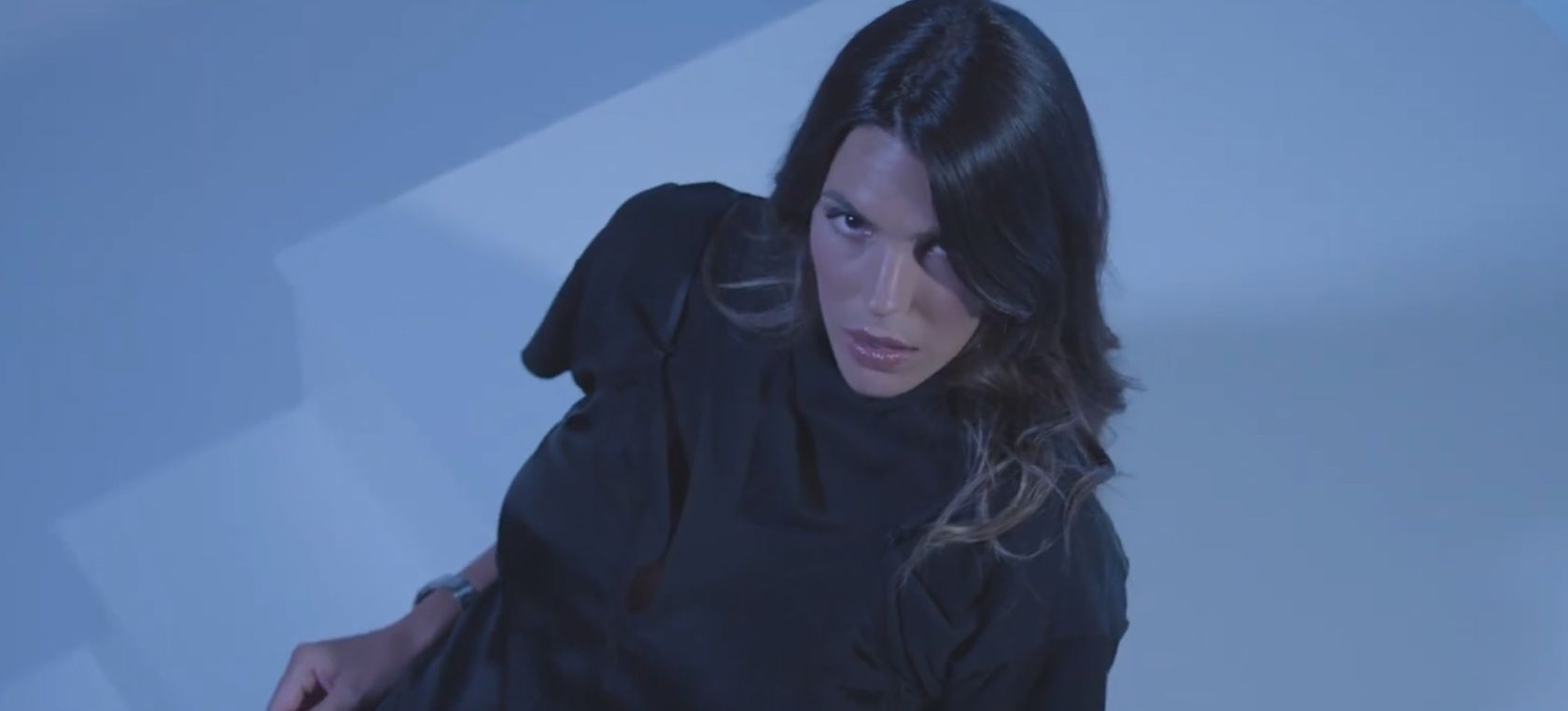 Laura Matamoros protagoniza su primer vídeo musical de la mano de Yago Roche en ‘Abusadora’