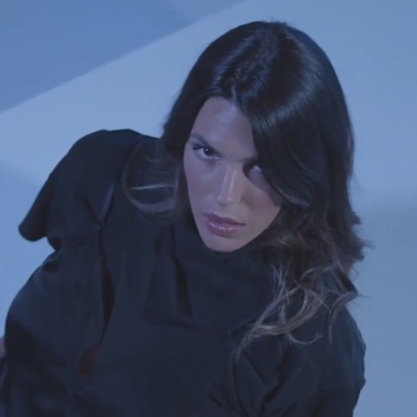 Laura Matamoros protagoniza su primer vídeo musical de la mano de Yago Roche en ‘Abusadora’