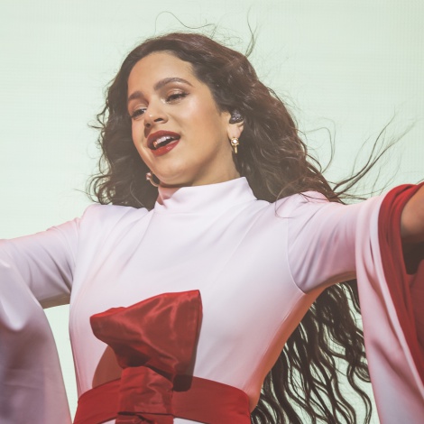 Rosalía se une a Sech, Daddy Yankee, J Balvin y Farruko en el remix de ‘Relación’: mira el vídeo