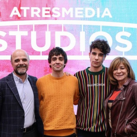 Los Javis preparan una nueva serie sobre “un juguete roto”