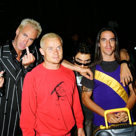 El mayor fracaso de Red Hot Chili Peppers, ‘One Hot Minute’, cumple 25 años