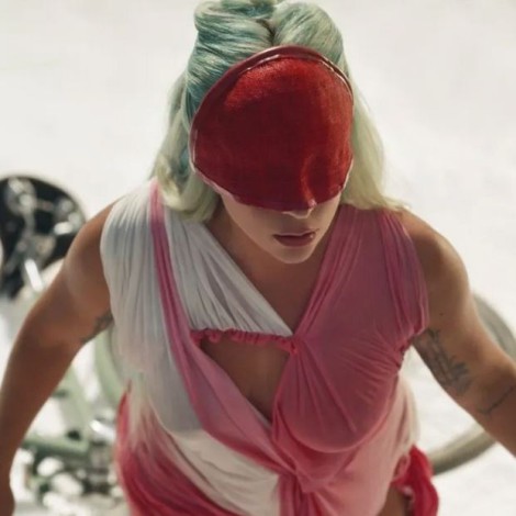 Lady Gaga lanza el videoclip ‘911’ con un sorprendente final