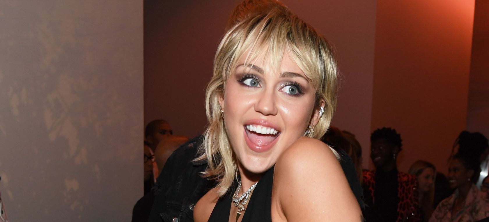 Miley Cyrus acude al desfile de Tom Ford